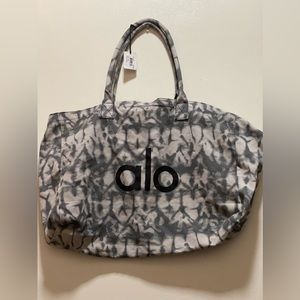 NWT Alo yoga tote bag